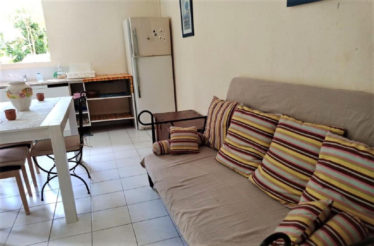 Maison Alpinia Le Moule Extérieur photo